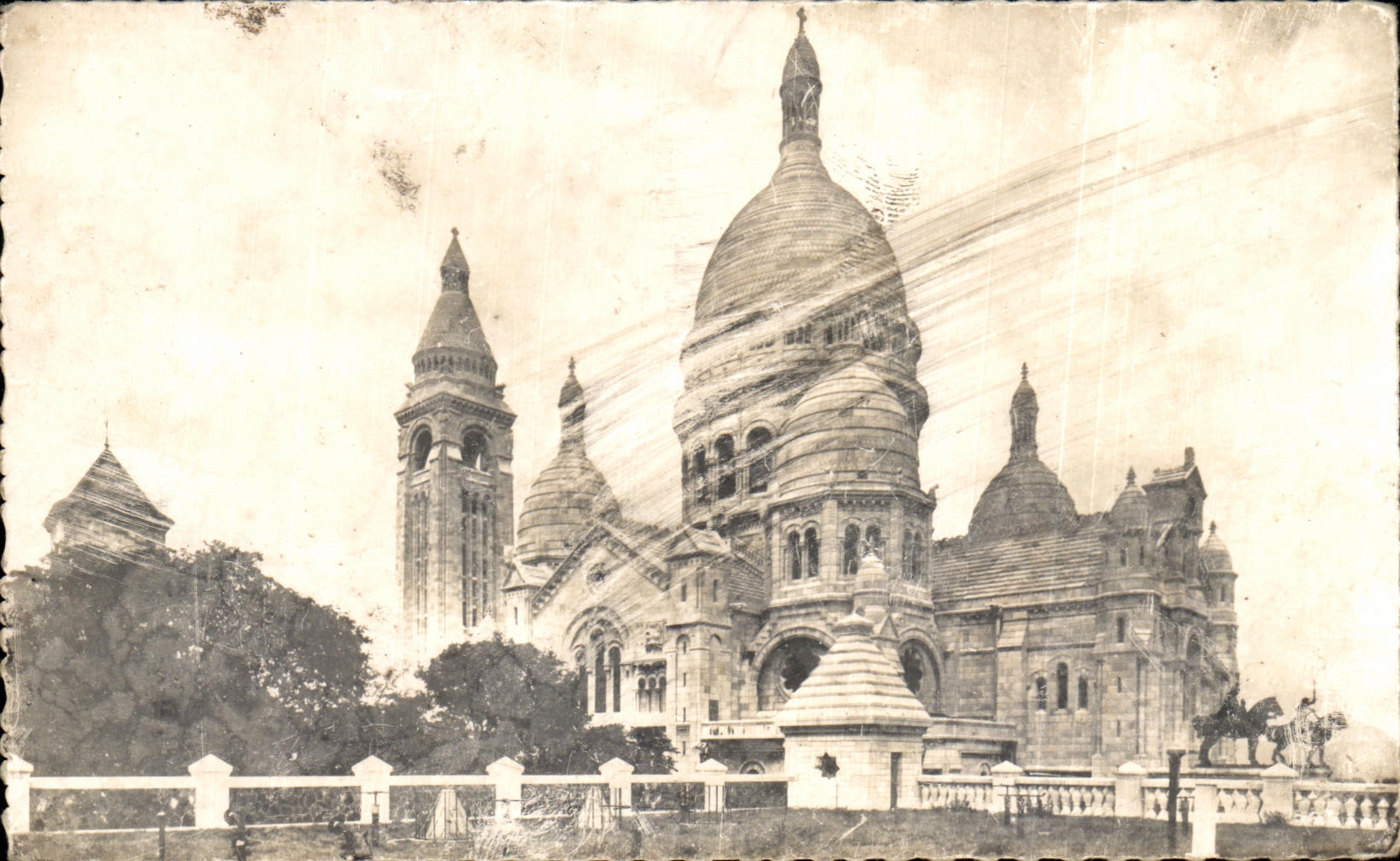 CPAPHIL Parijs — De Basiliek van het Heilig Hart van Montmartre