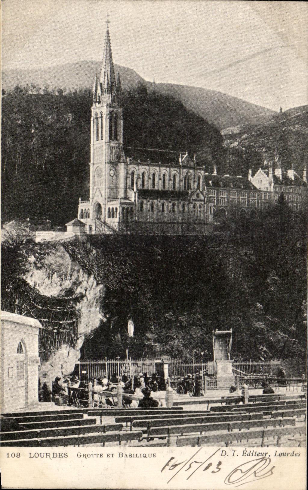 CPA Lourdes Grotte et Basilique