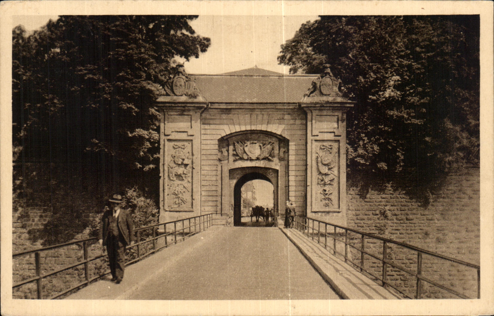 Longwy-Haut — La Porte de France — éditeur inconnu, n° de série non visible