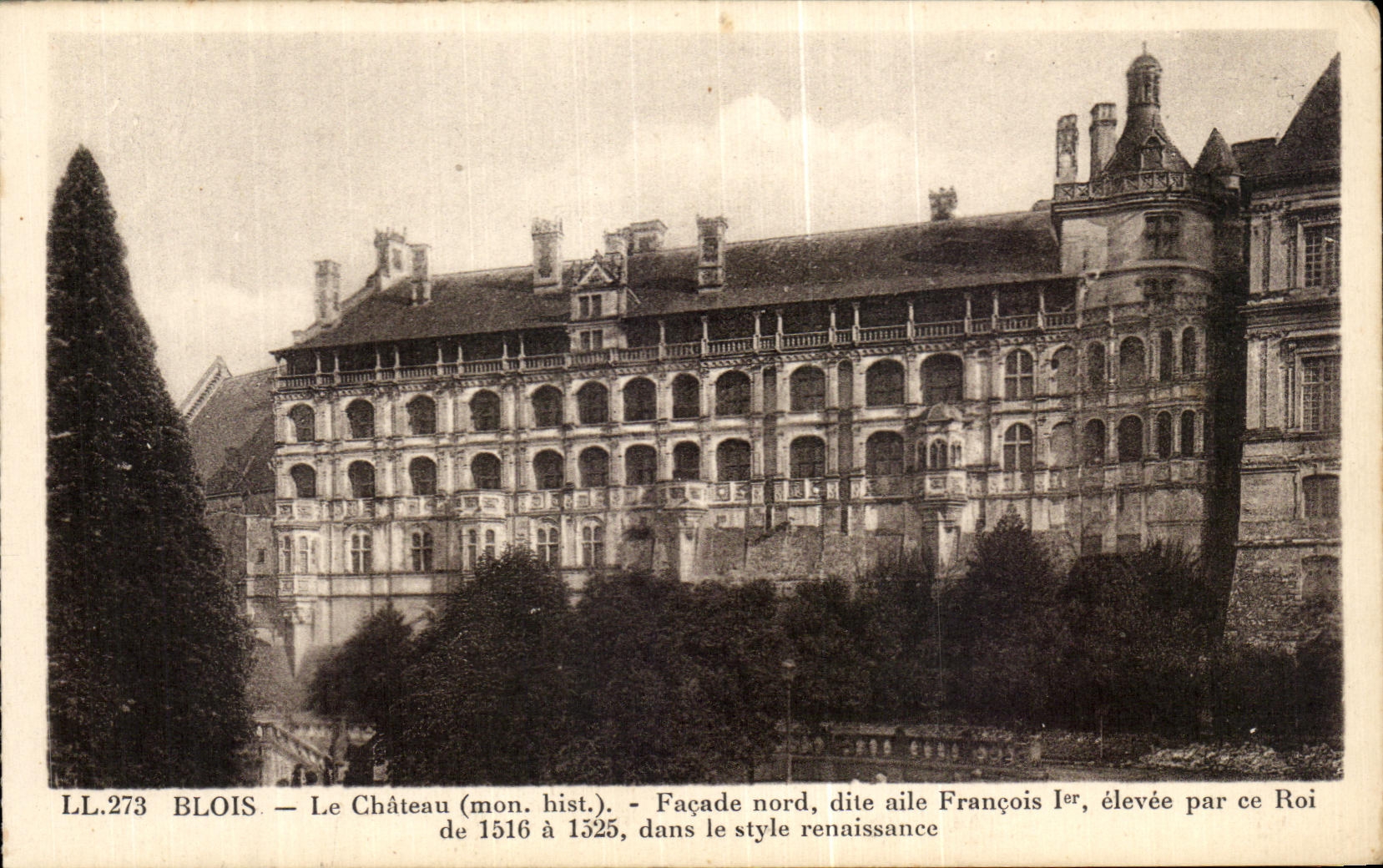 CPA Blois Le Chateau Facade nord dite aile Francois 1er