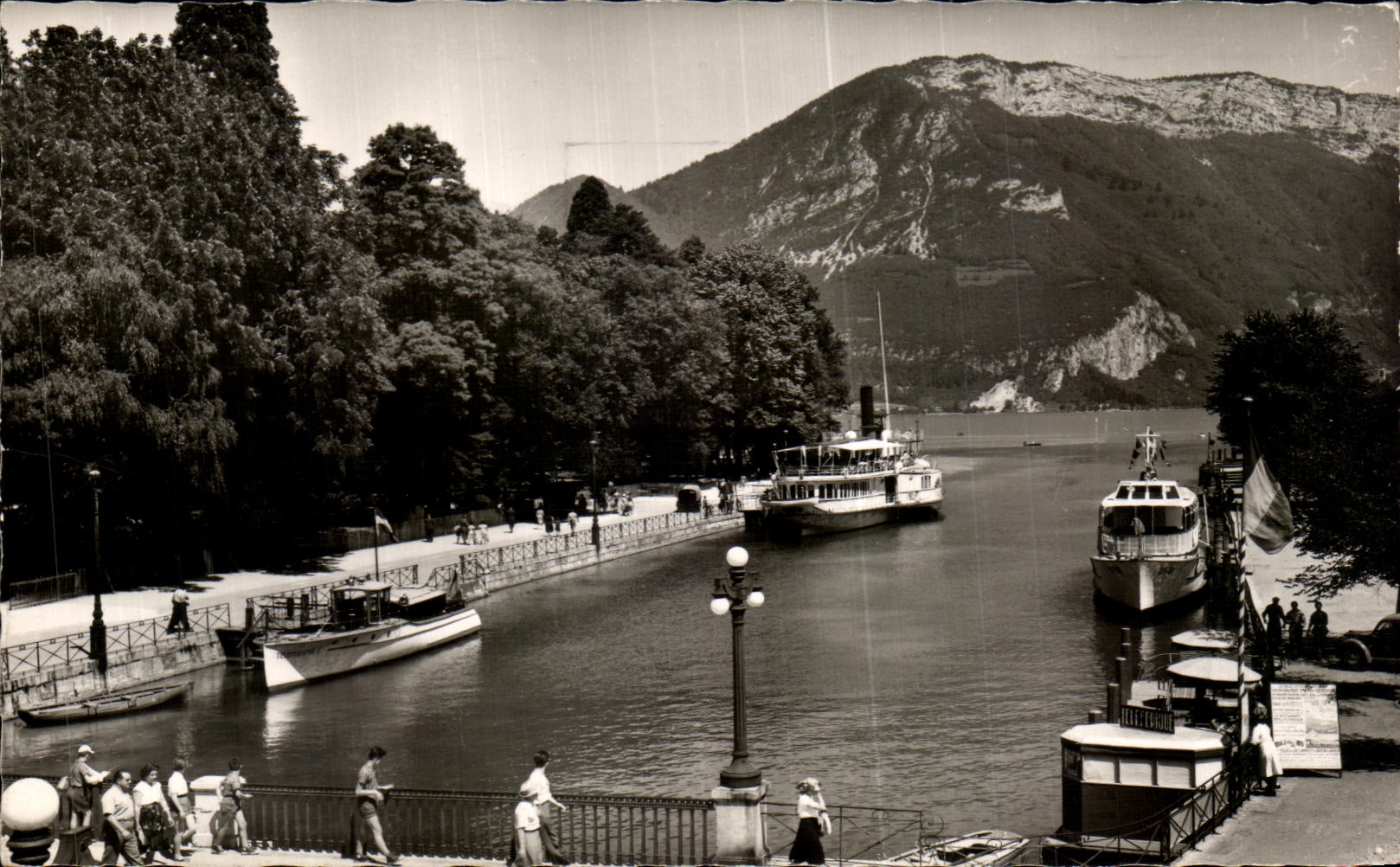 Le Port et le Mont Veyrier — Annecy — Éditions G. Mouchet