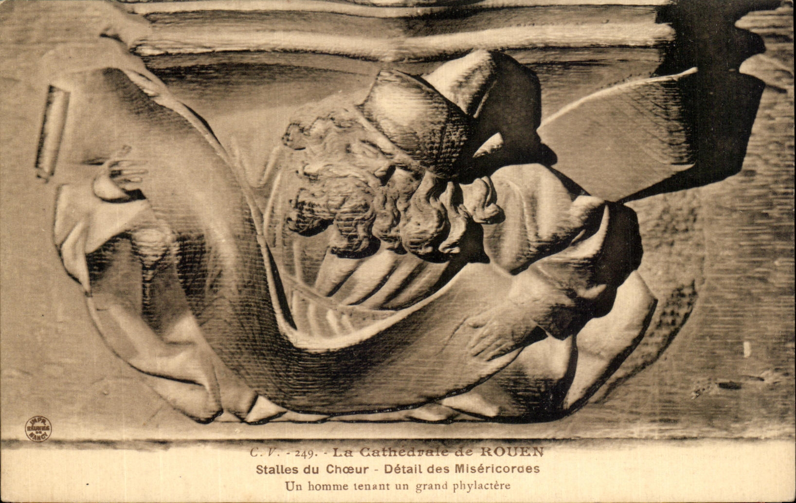 CPA La Cathedrale De Rouen Stalles Du Choeur Detail Des Misericordes