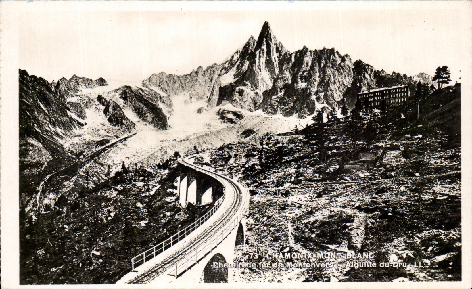 CPA Chamonix Mont Blanc Chemin de Fer De Montenvers Aiguille du Dri