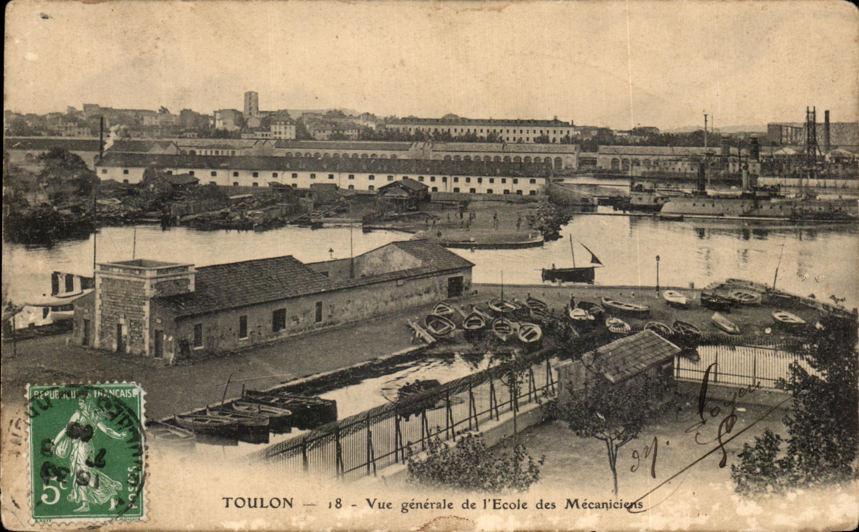 CPA Toulon Vue Generale De L'Ecole Des Mecaniciens