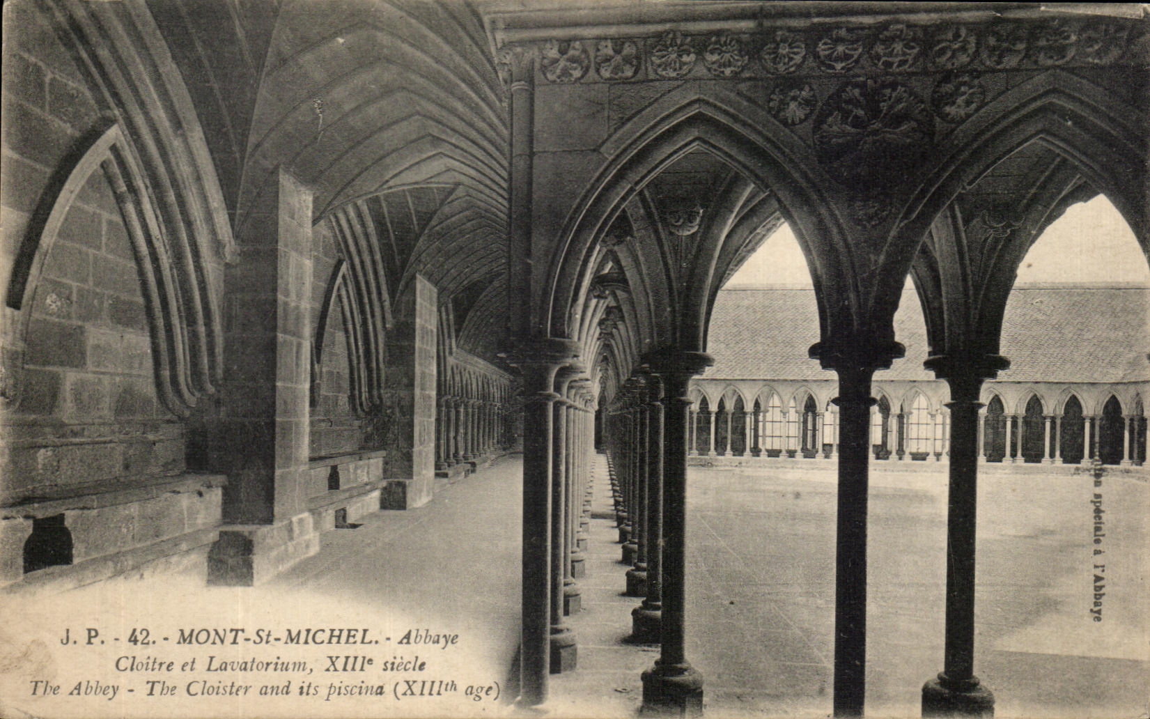 Mont-Saint-Michel - Abbaye - Cloître et Lavatorium, XIIIe siècle