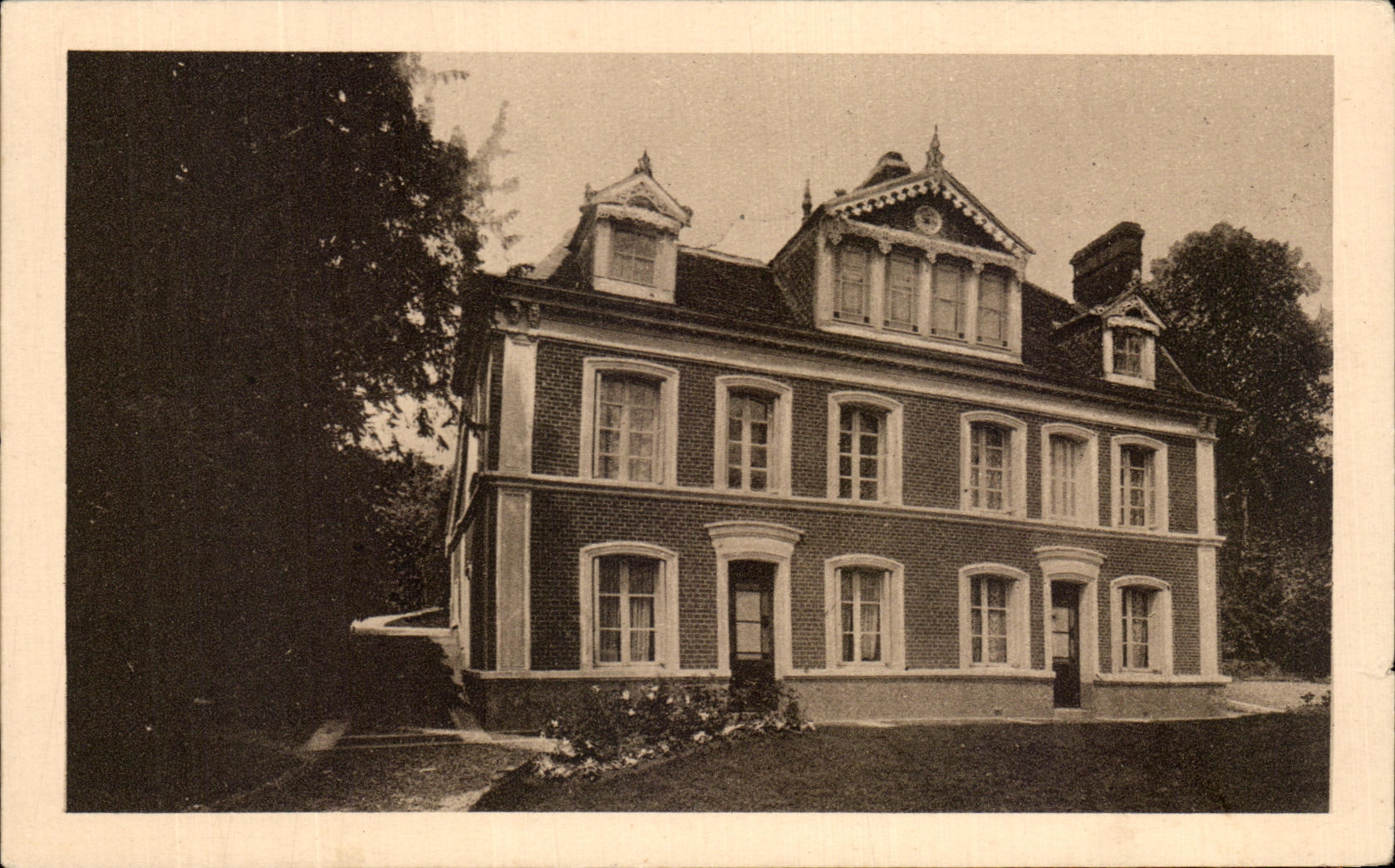 CPA Les Buissonnets Lisieux
