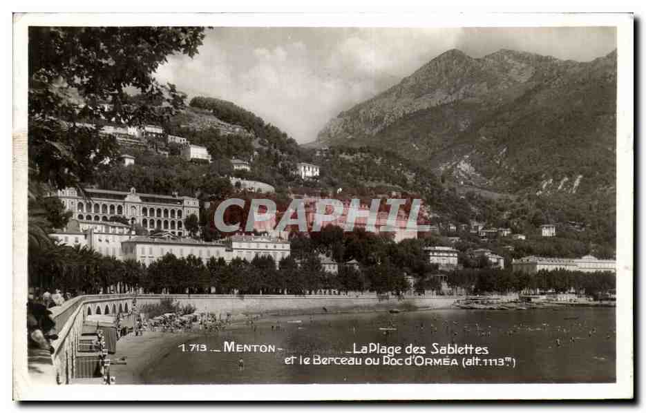 CPA Menton La Plage des Sablettes et le Berceau ou Doc d'Ormea