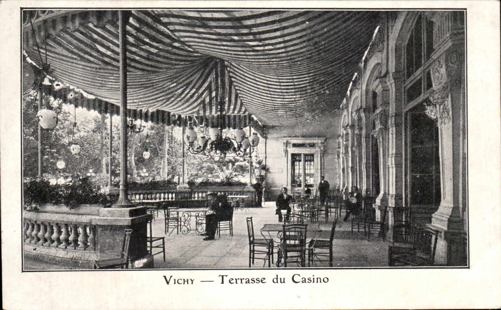 CPA Vichy Terrasse du Casino
