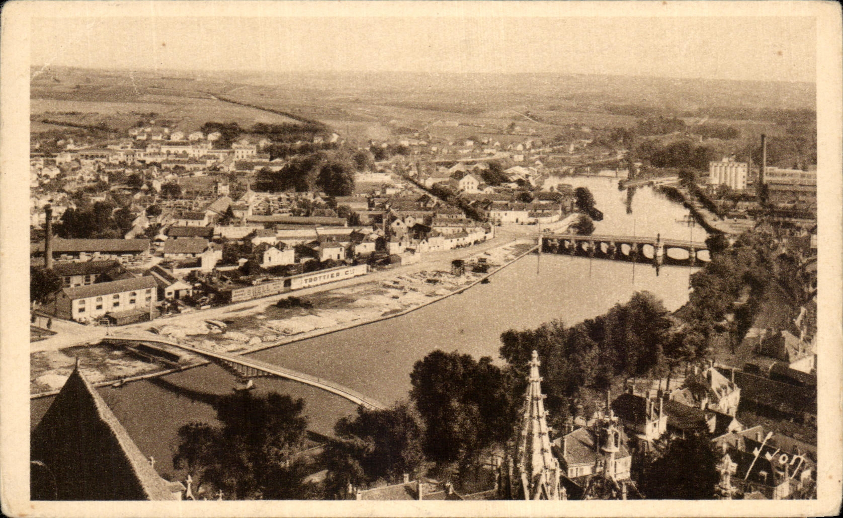 CPA Auxerre Vue generale 