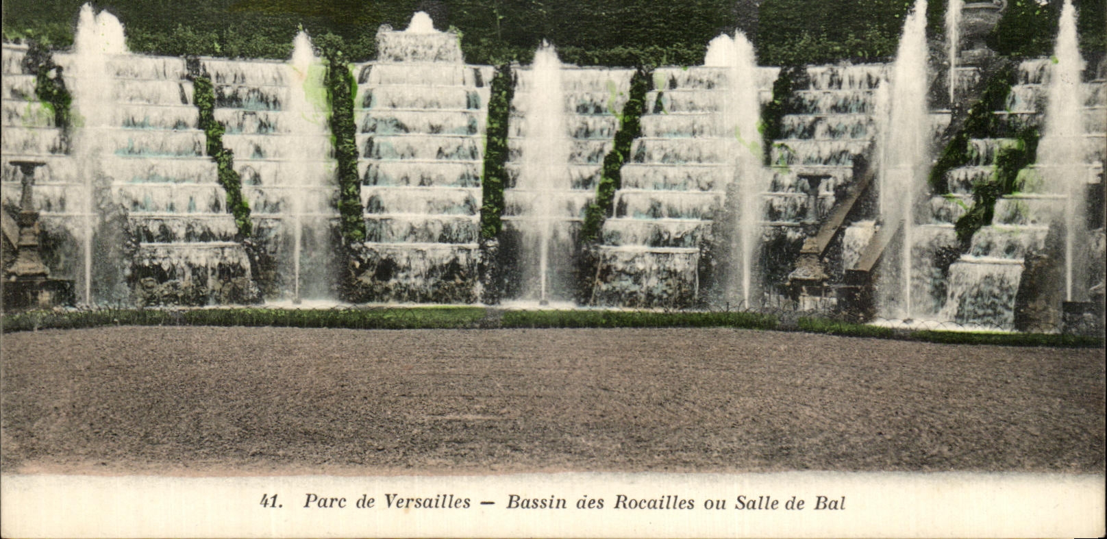 CPA Parc De Versailles Bassin Des Rocailles Ou salle De Bal