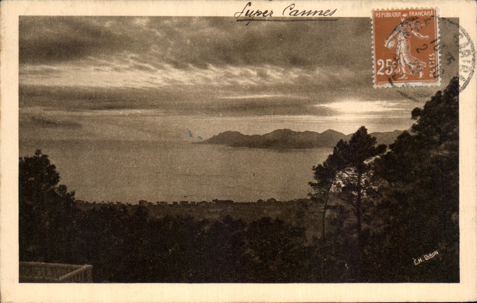 CPA Super Cannes Coucher de soleil sur l'Esterel