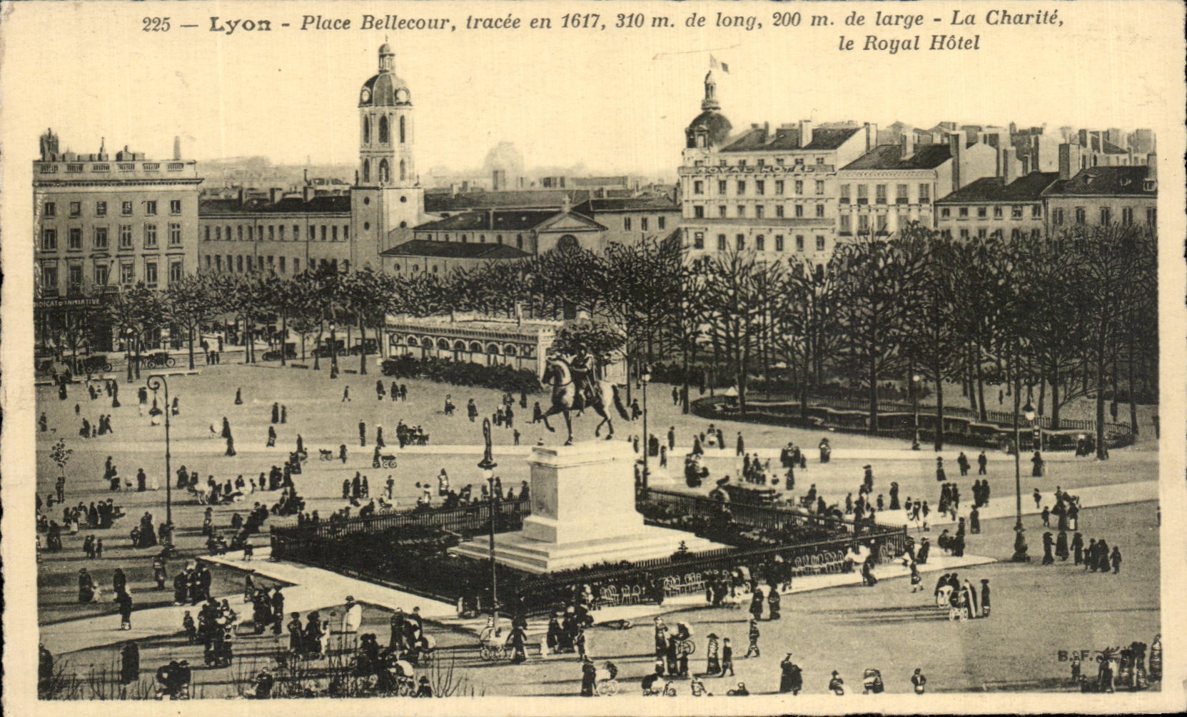 CPA Lyon Place Bellecour 