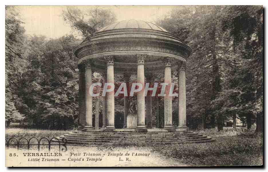 CPA Versailles Petit Trianon Temple de l'Amour 
