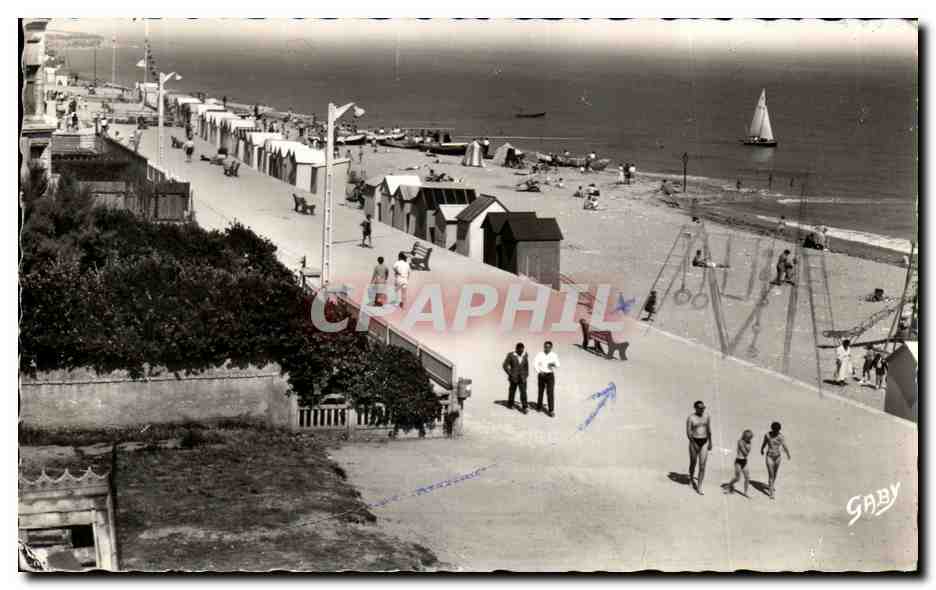 CPA Lion Sur Mer Vue d'Ensemble de la Plage