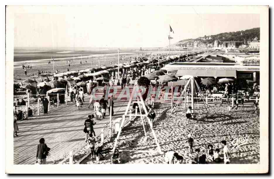 Plage de Deauville — Vue animée avec jeux et parasols — Éditions GABY