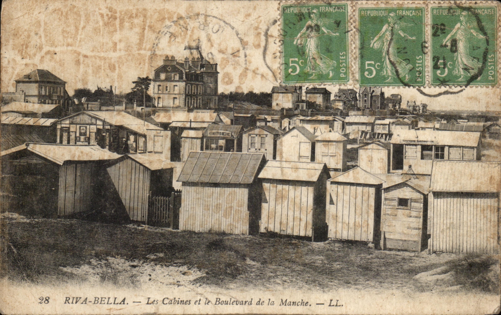 CPA Riva Bella Les Cabines et le Boulevard de la Manche
