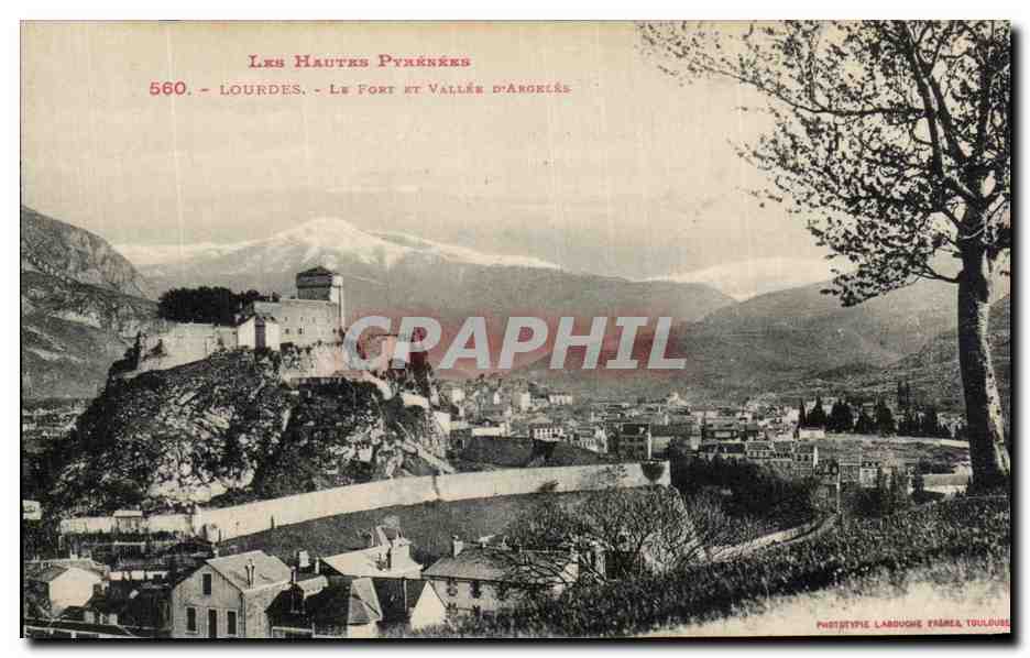 CPA Les Hautes Pyrenees Lourdes Le Fort Et Vallee d'Argeles