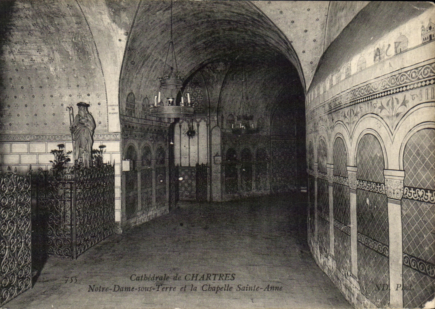 CPA Cathedrale de Chartres Notre Dame sous Terre et la Chapelle Sainte Anne