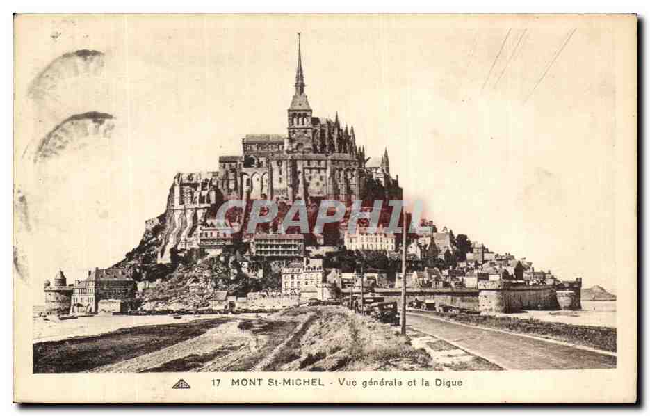 CPA Mont St Michel Vue generale et la Digue