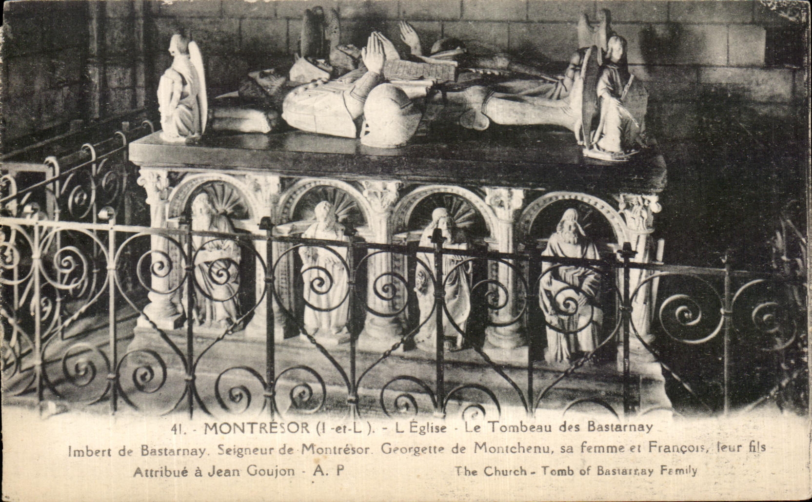CPA Montresor L'Eglise Le Tombeau des Bastarnay Imbert de Bastarnay Seigneur de Montresor