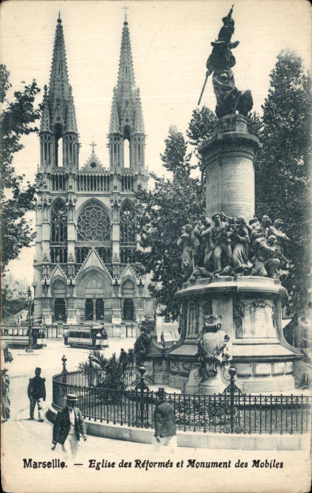 CPA Marseille Eglise des Reformes et Monument des Mobiles