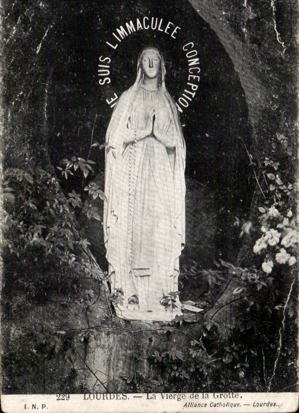 CPA Lourdes La Vrerge de la Grotte