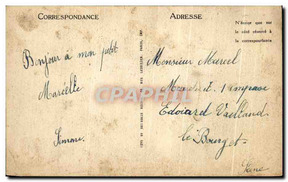 CPA Trouville la Reine des Plages Hotel de ville et le monument aux morts — Verso