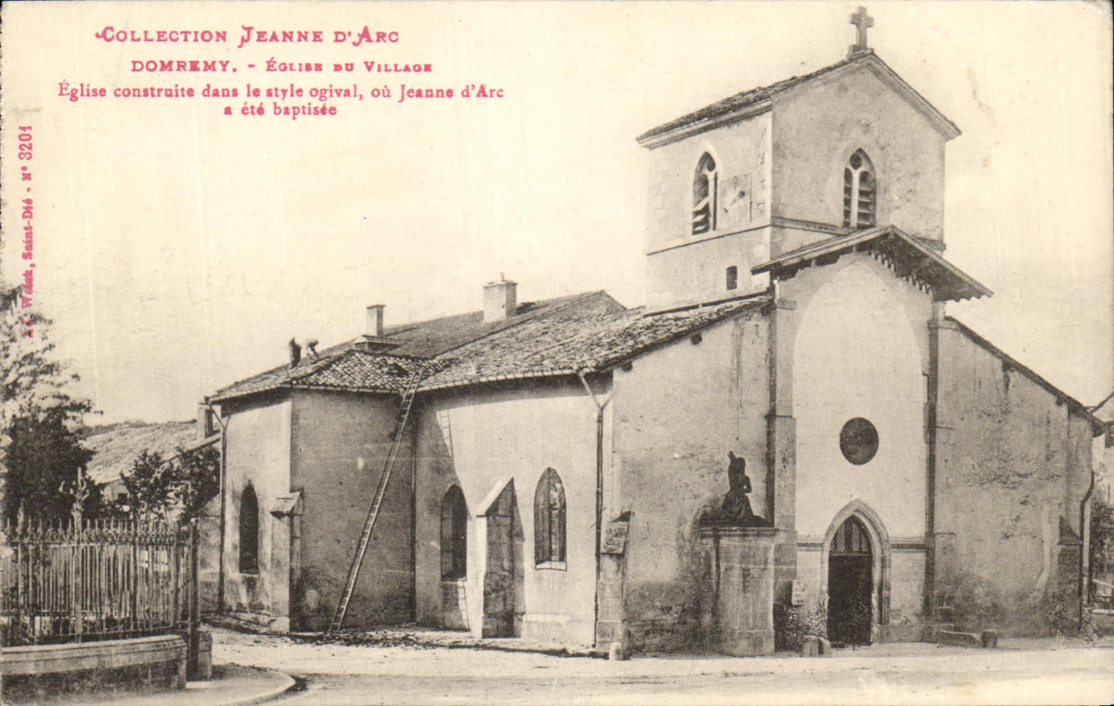 CPA Collection Jeanne D'Arc Domremy Eglise Du Village 
