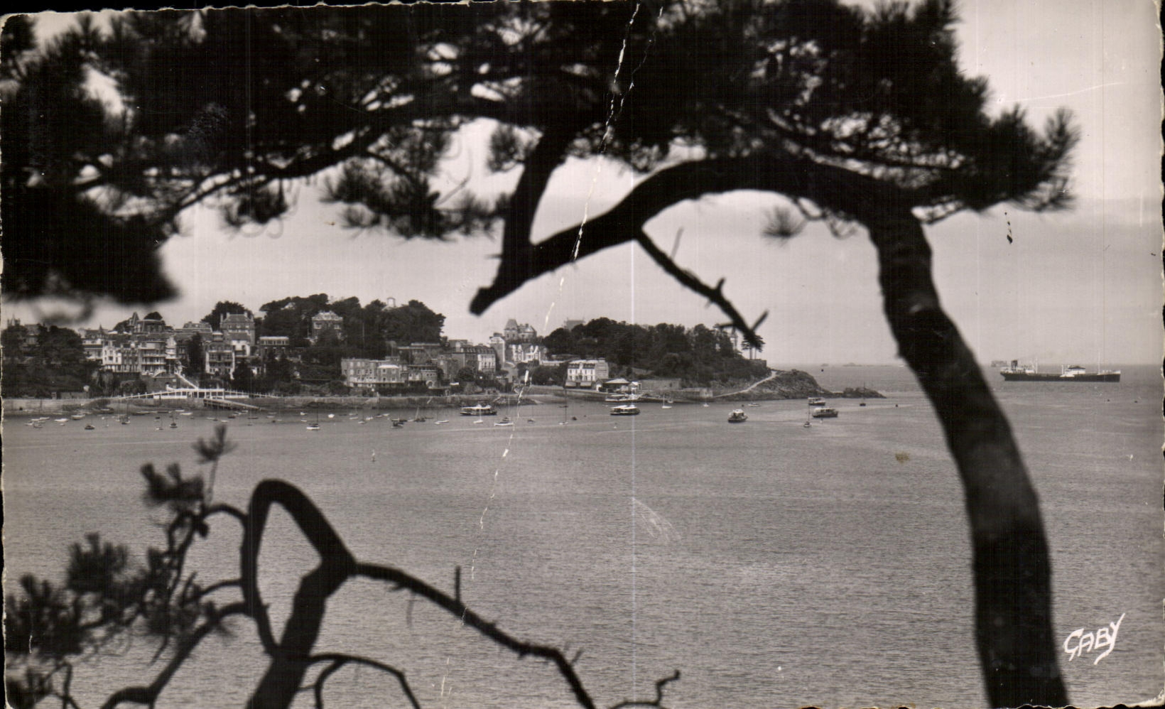 CPA Dinard Vue Prise de la Vicomte Sur la Pointe du Moulinet