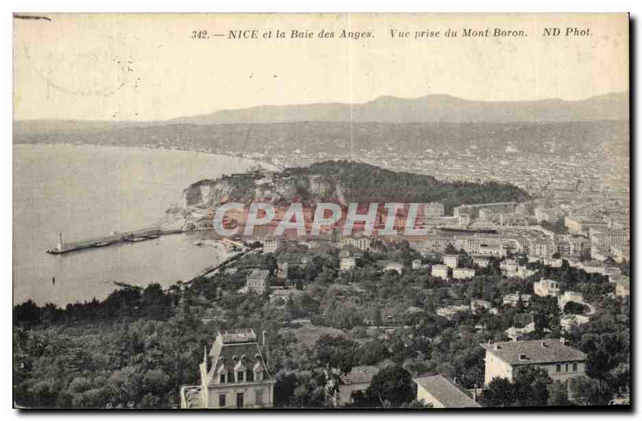 CPA Nice et la Baie des Anges Vue Prise du Mont Boron