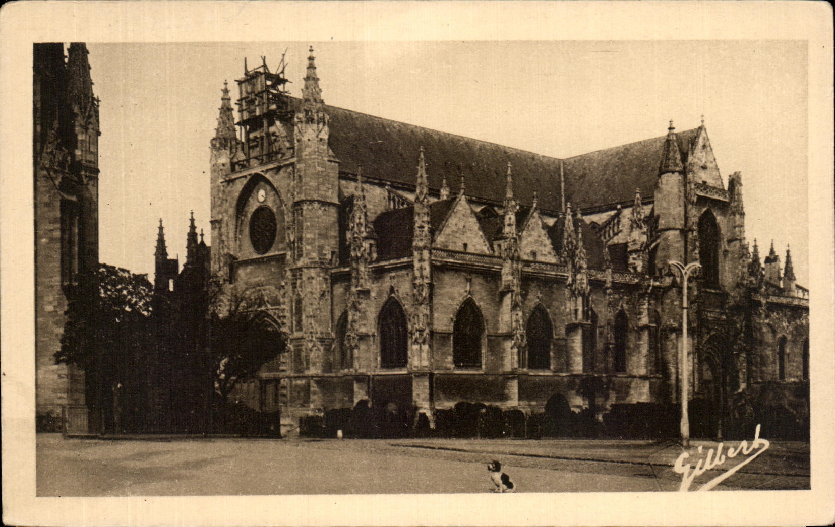 CPA Bordeaux La Basilique St Michel
