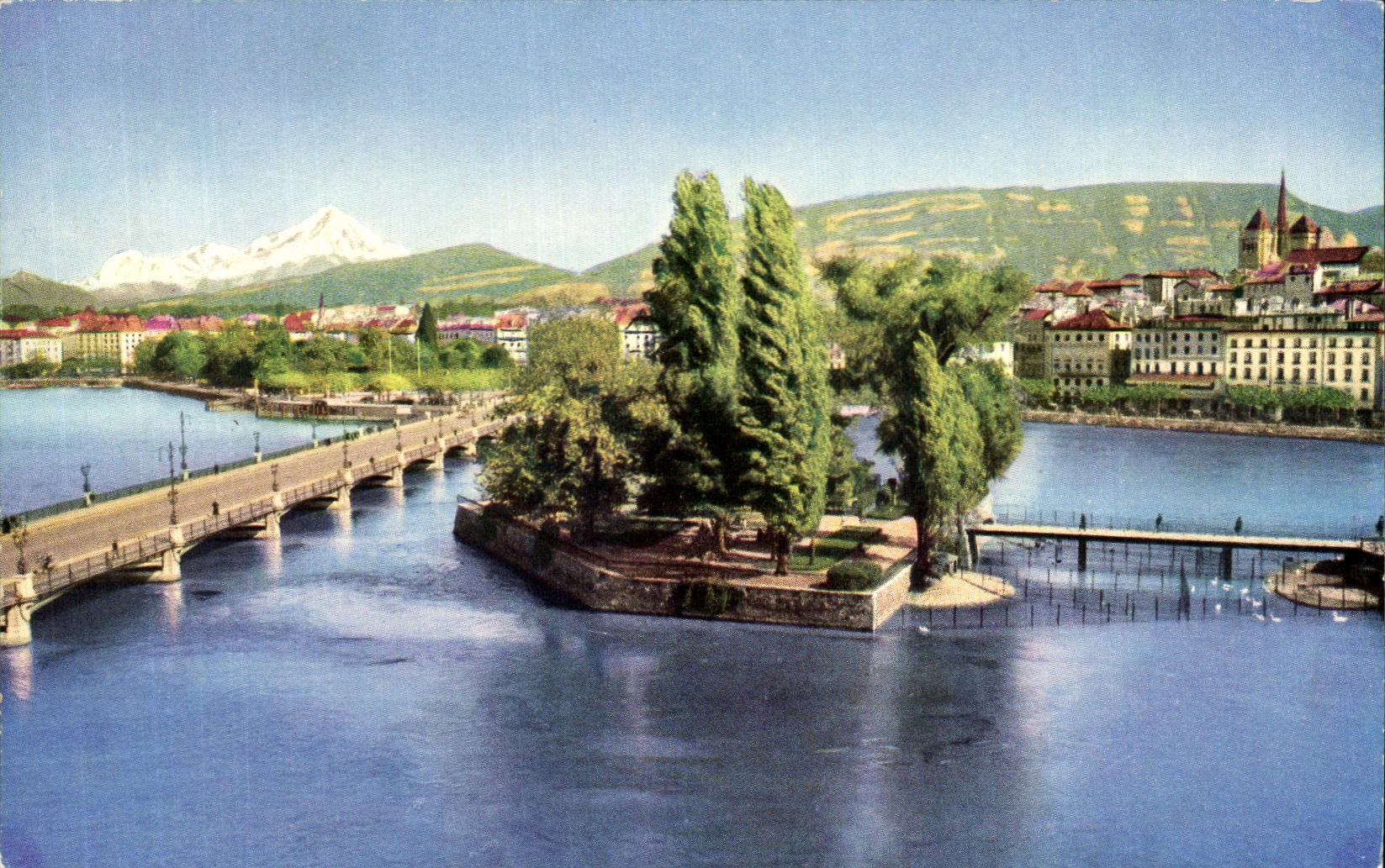 CPA Geneve Ile J J Rousseau le Pont du Mont Blanc Et Le Mont Blanc