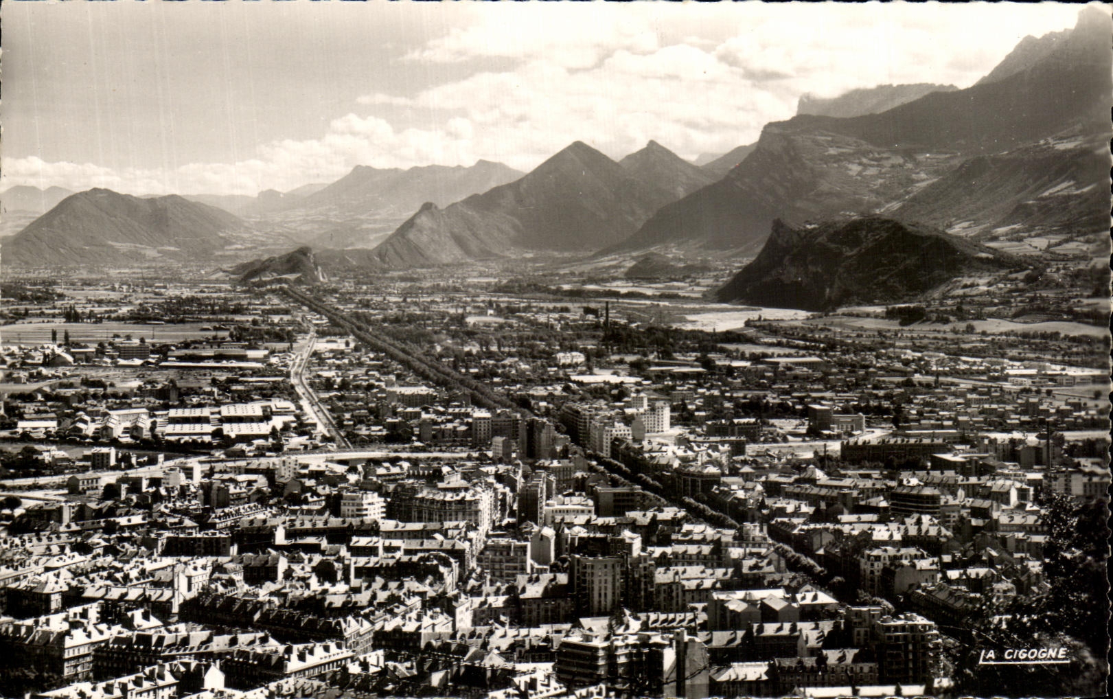 CPA Grenoble Vue Generale Cours Jean Jaures Cours de la Liberation
