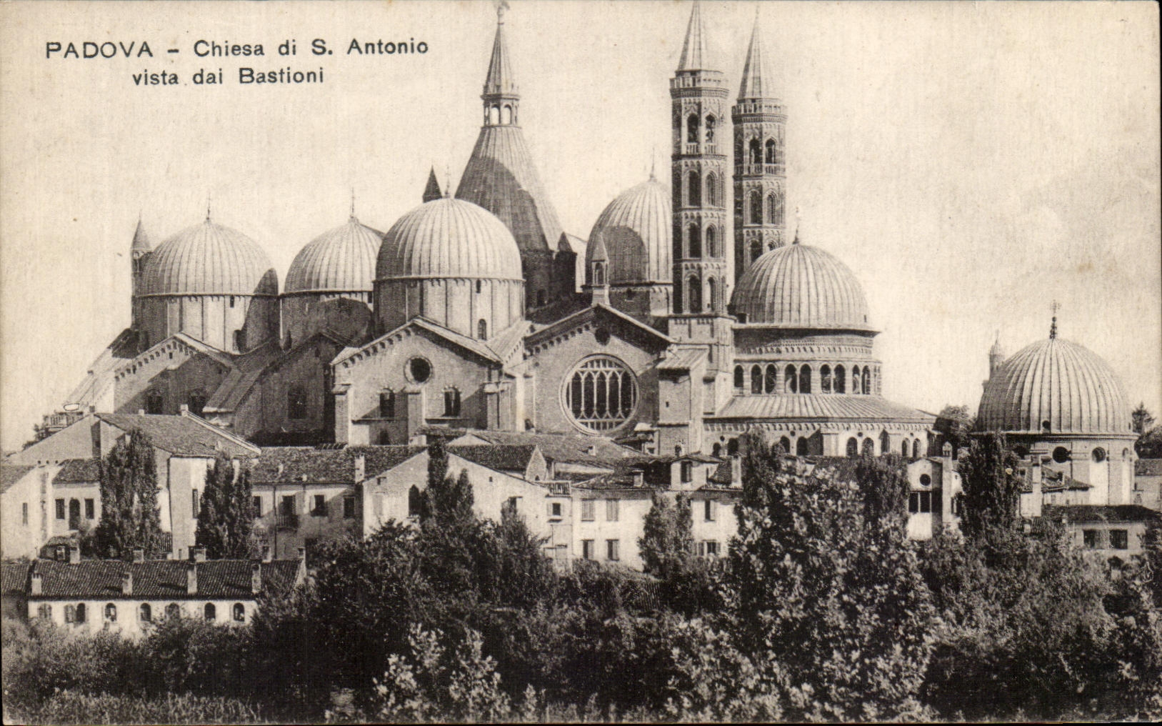 CPA Padova Chiesa di S Antonio vista dai Bastioni