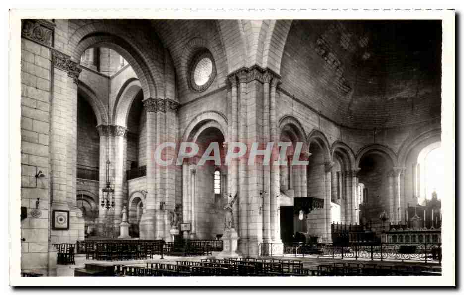 CPA Catherale D'Angouleme Transept nord et maitre autel