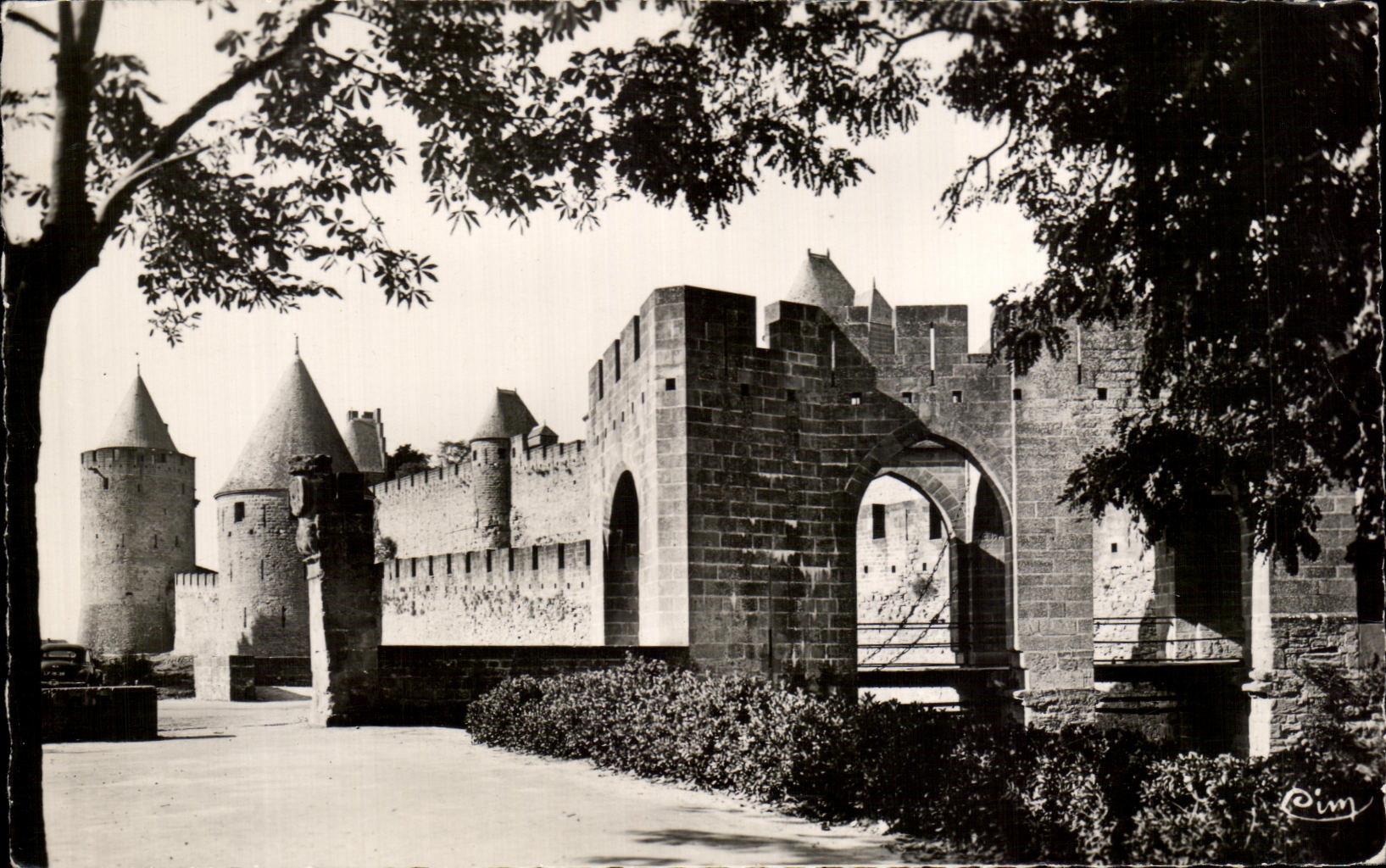 CPA Carcassonne (Aude) La porte Narbonnaise