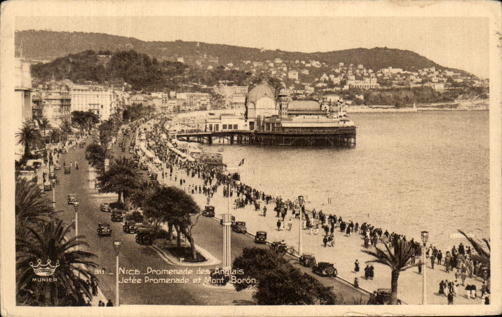 CPA Nice La Promenade des Anglais Jetee Promenade et Mont Boron