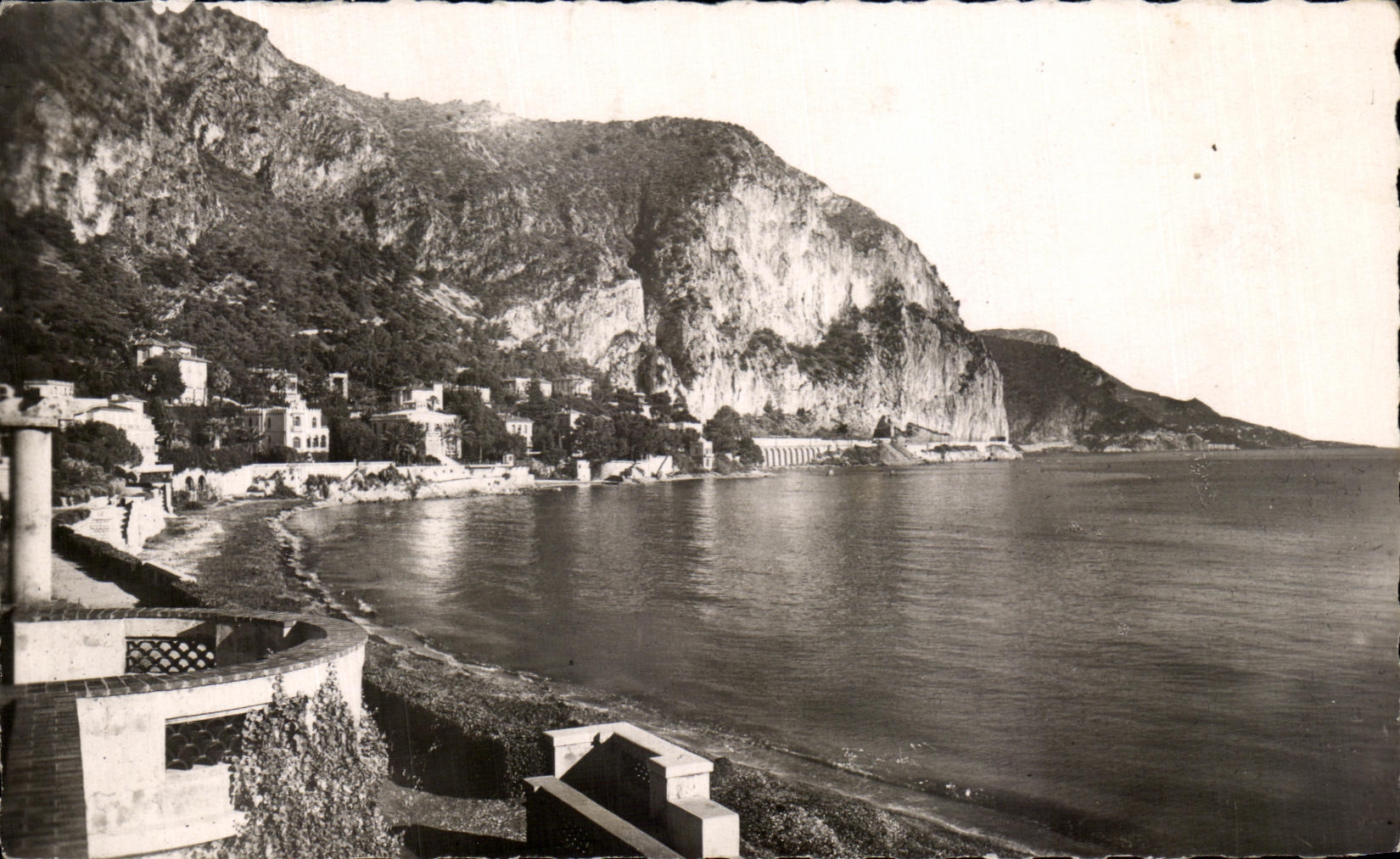 CPA Beaulieu Sur Mer La Plage et le Cap Roux