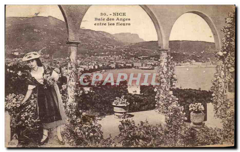 CPA Nice Baie des Anges Entre les Fleurs