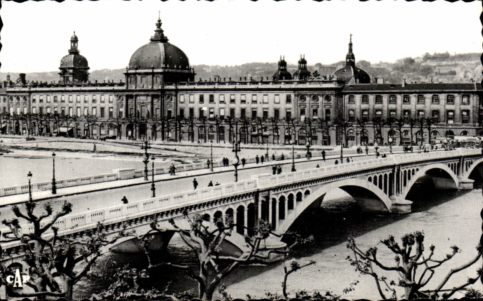 Lyon - Pont Wilson und das Hôtel-Dieu — Cap 9, Verleger Cap Photomecaniques