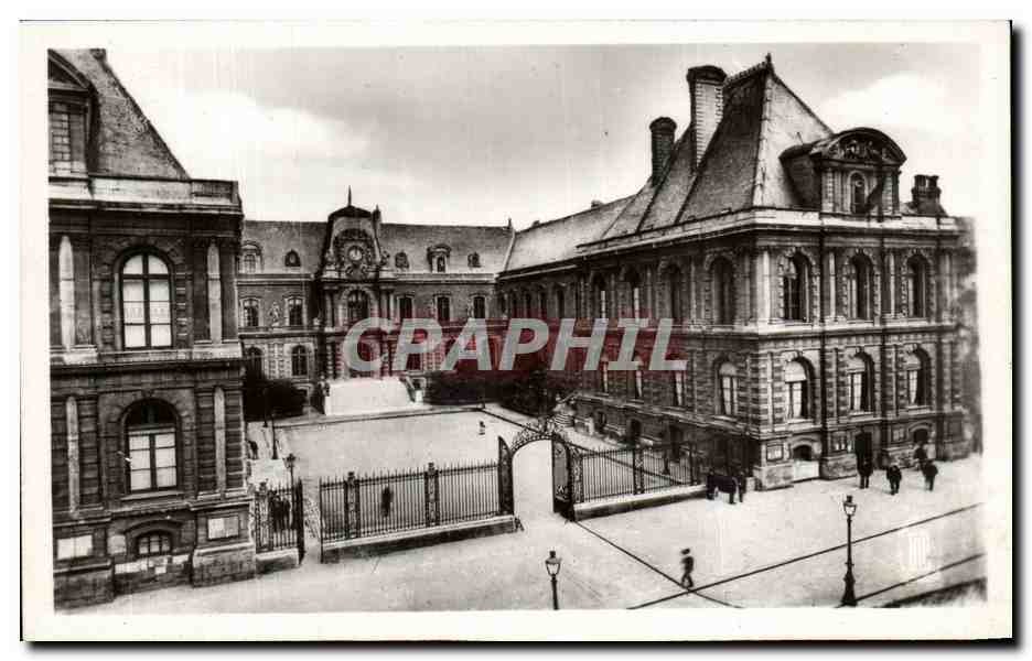 Amiens - L'Hôtel de Ville — vue de la cour et des bâtiments — éditeur Amiens, n° 363
