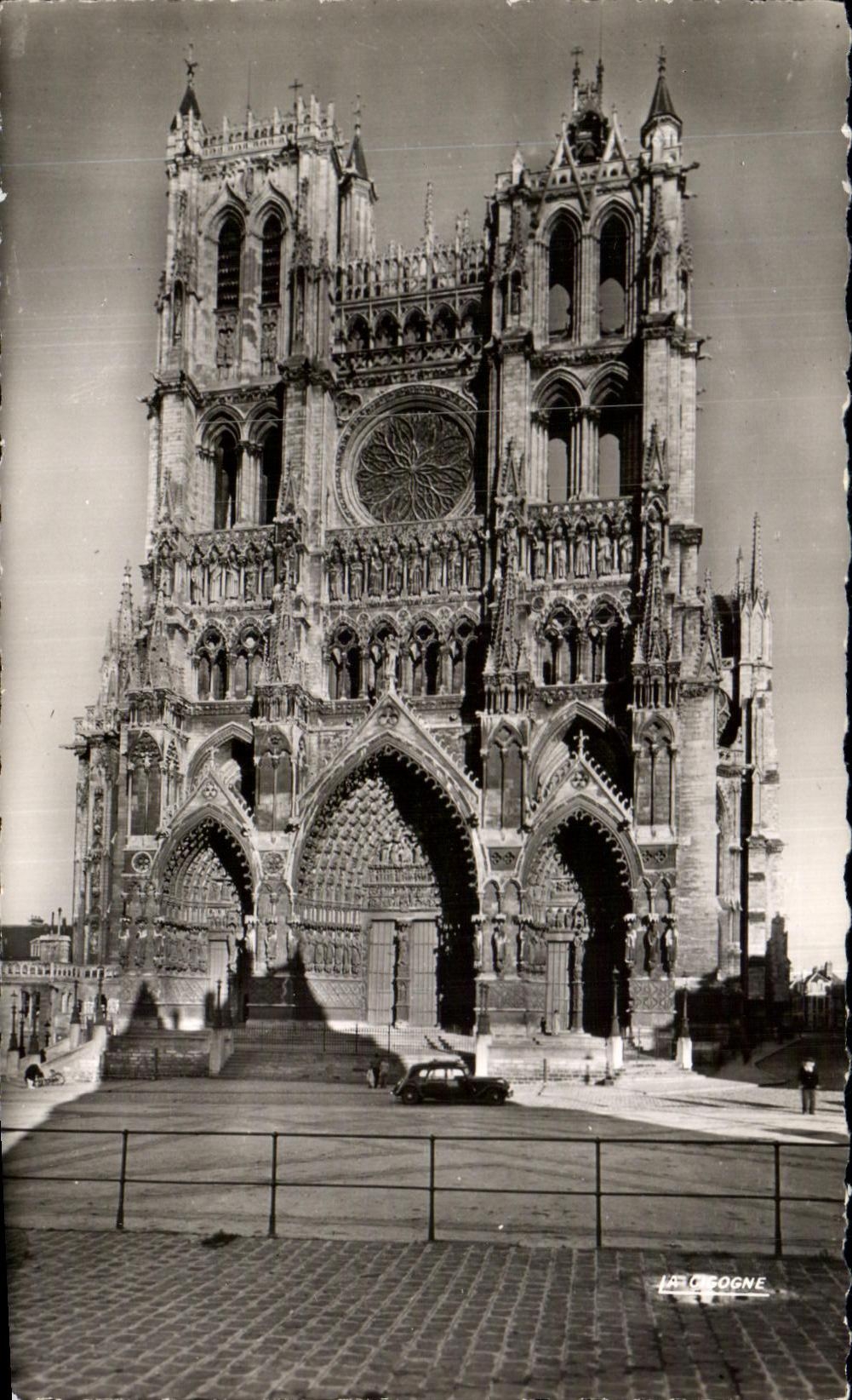 CPA Amiens La Cathedrale