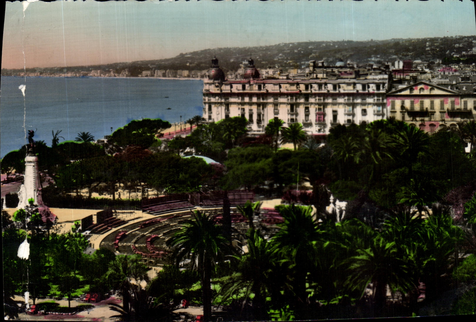 CPA Nice Le monument du centenaire et Le theatre de Verdure