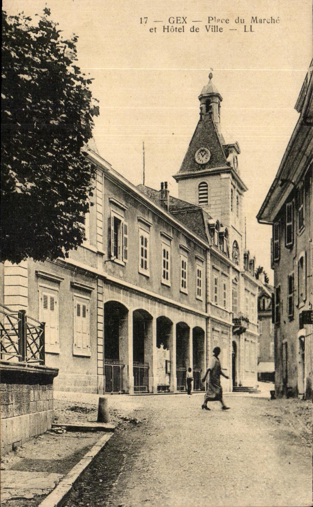 CPA Gex Place du Marche et Hotel de Ville