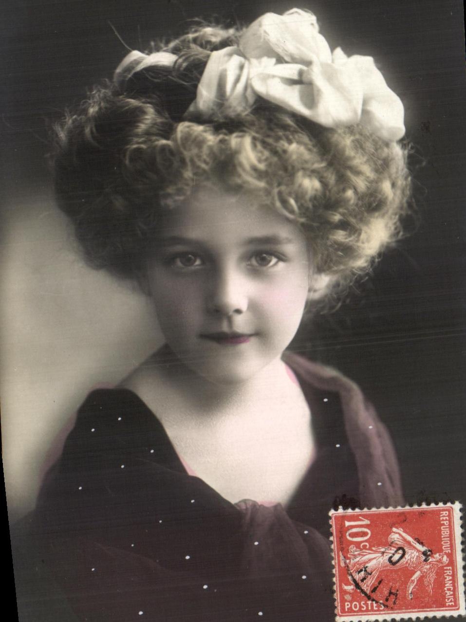CPA Fantaisie Enfant Fille