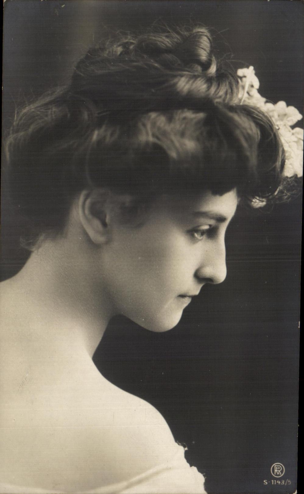 CPA Fantaisie Femme 