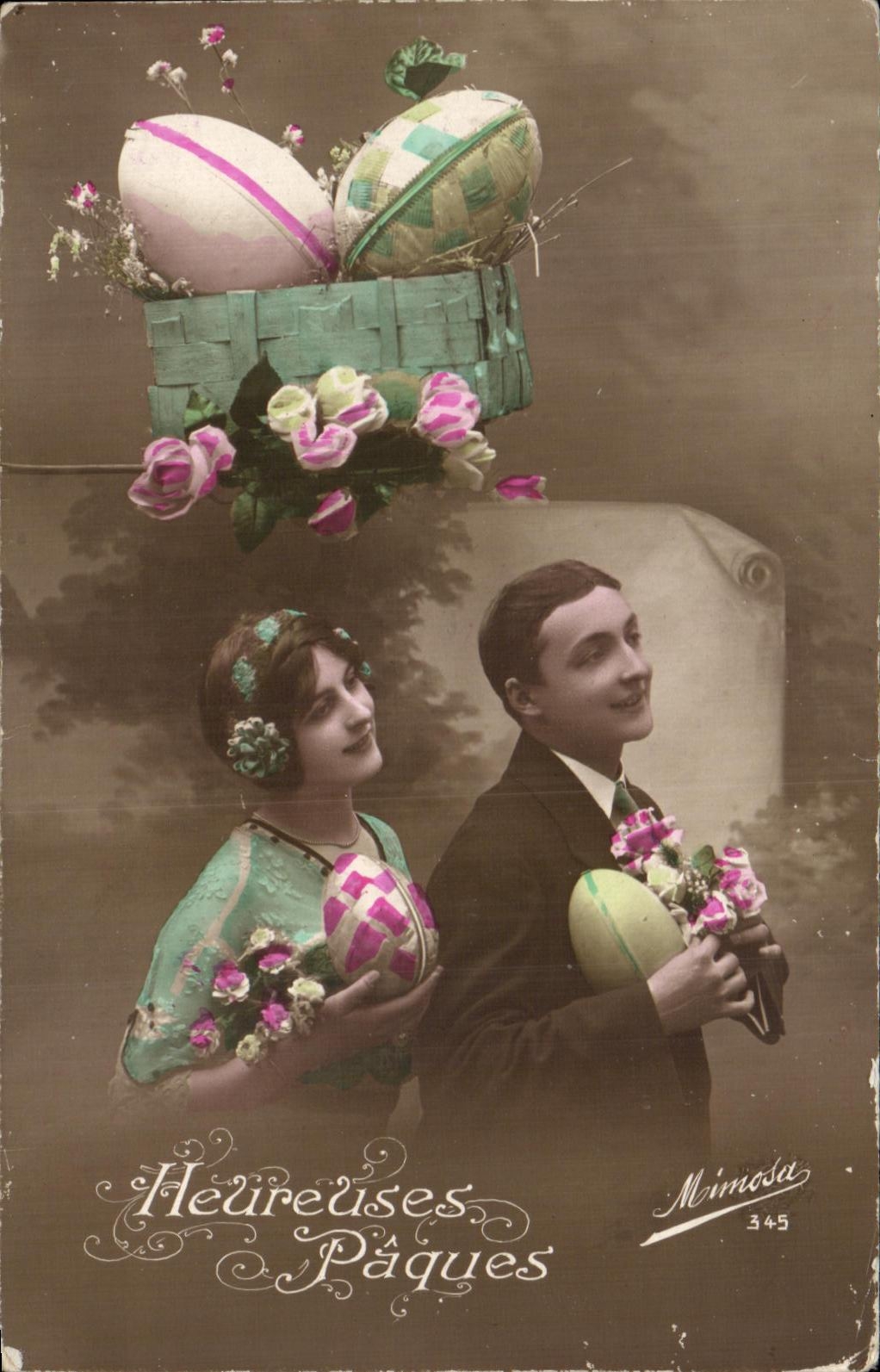 CPA Fantaisie Femme Oeufs Paques 