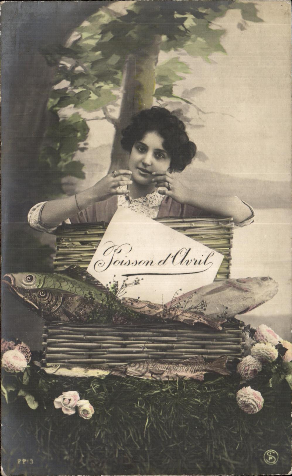 CPA Fantaisie Femme 1er avril Paques 