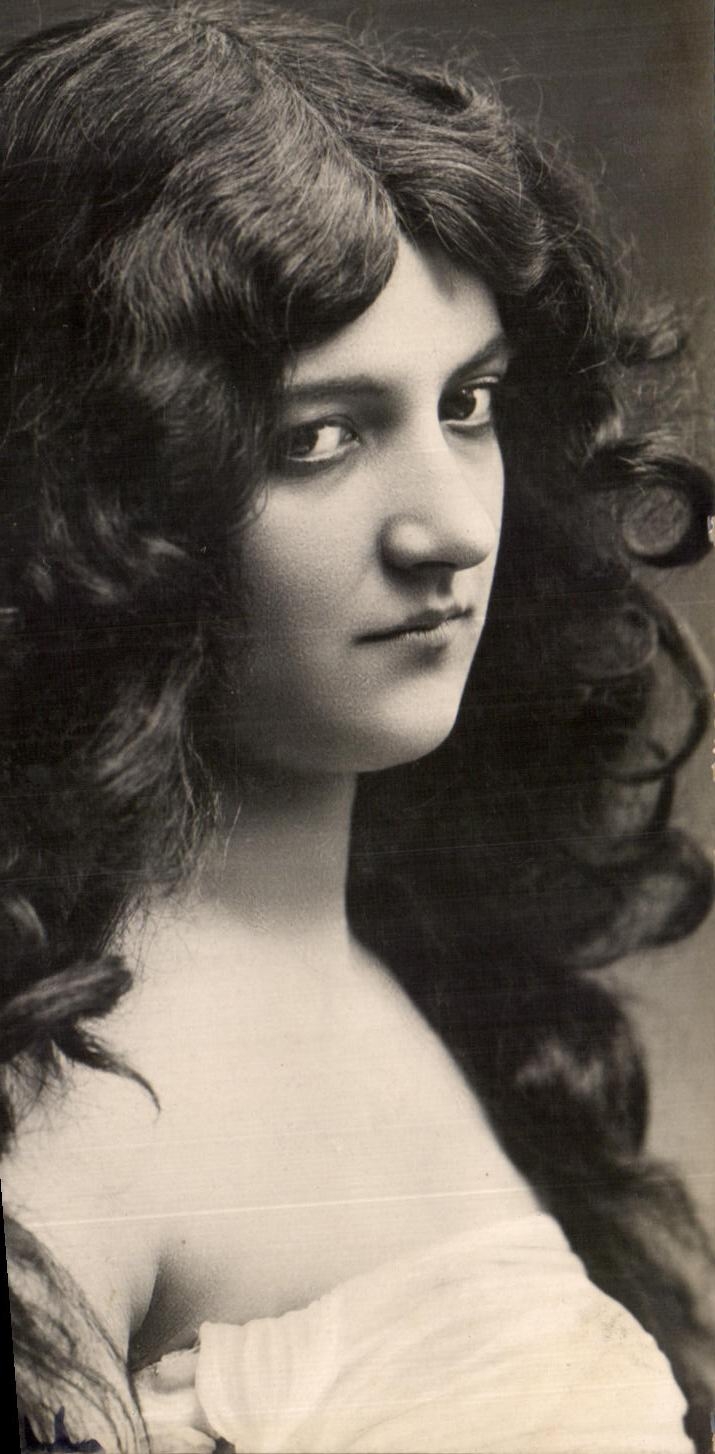 CPA Fantaisie Femme 