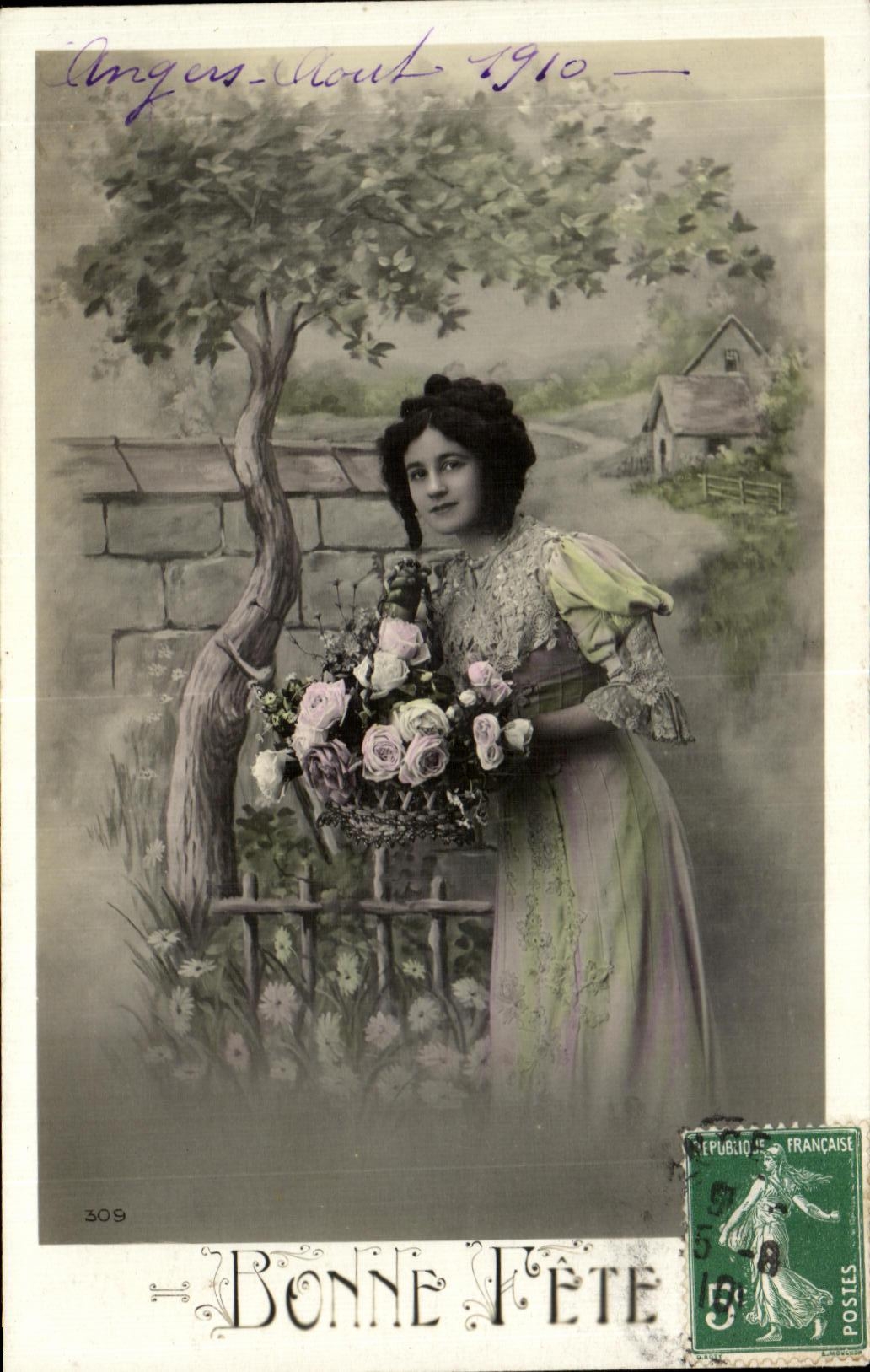 Mujer con cesto de rosas — Angers — editor anónimo, n° 309